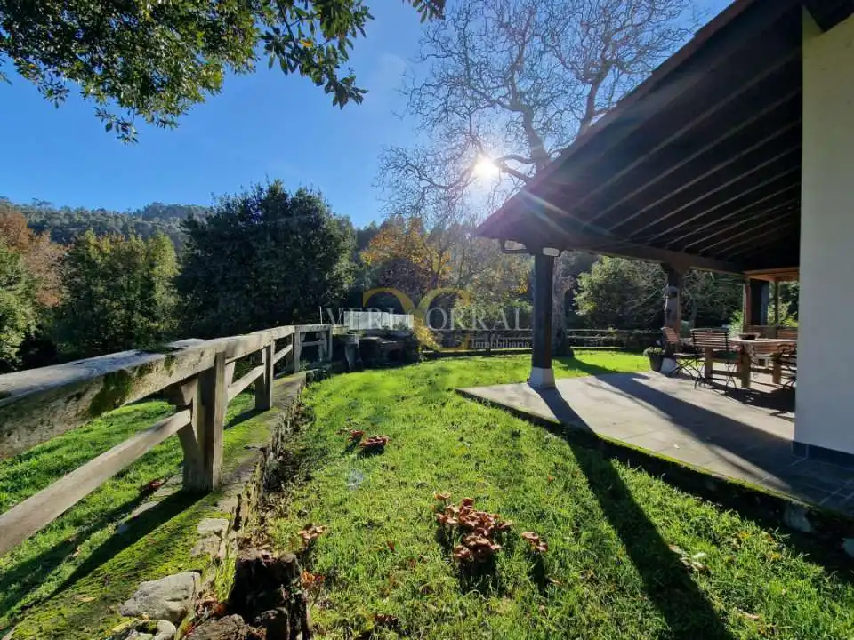 Außenansicht von Haus oder Chalet zum Verkauf in Llanes mit Heizung, Privatgarten und Terrasse