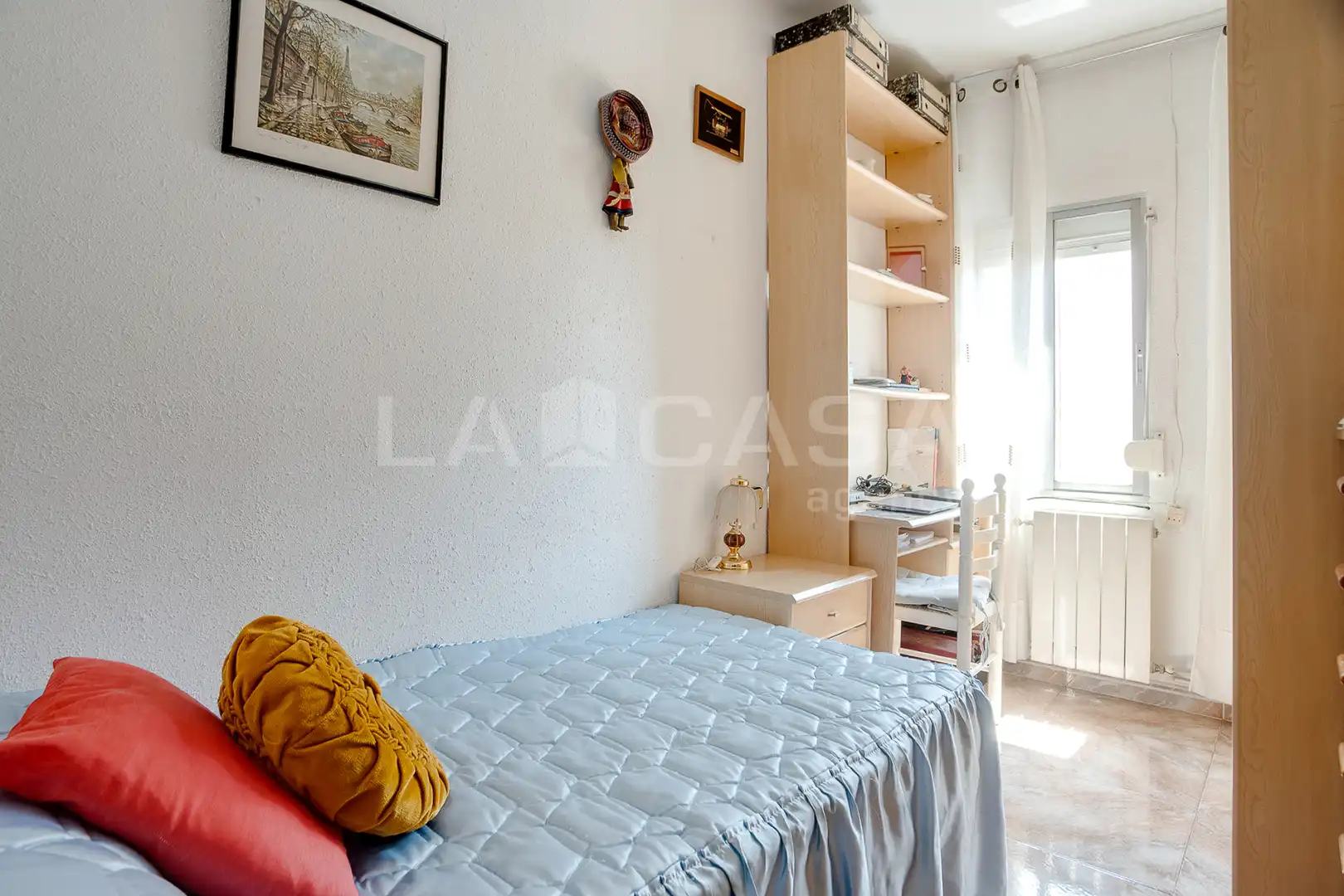 Habitación de Piso en venta en Sant Adrià de Besòs con Calefacción y Balcón