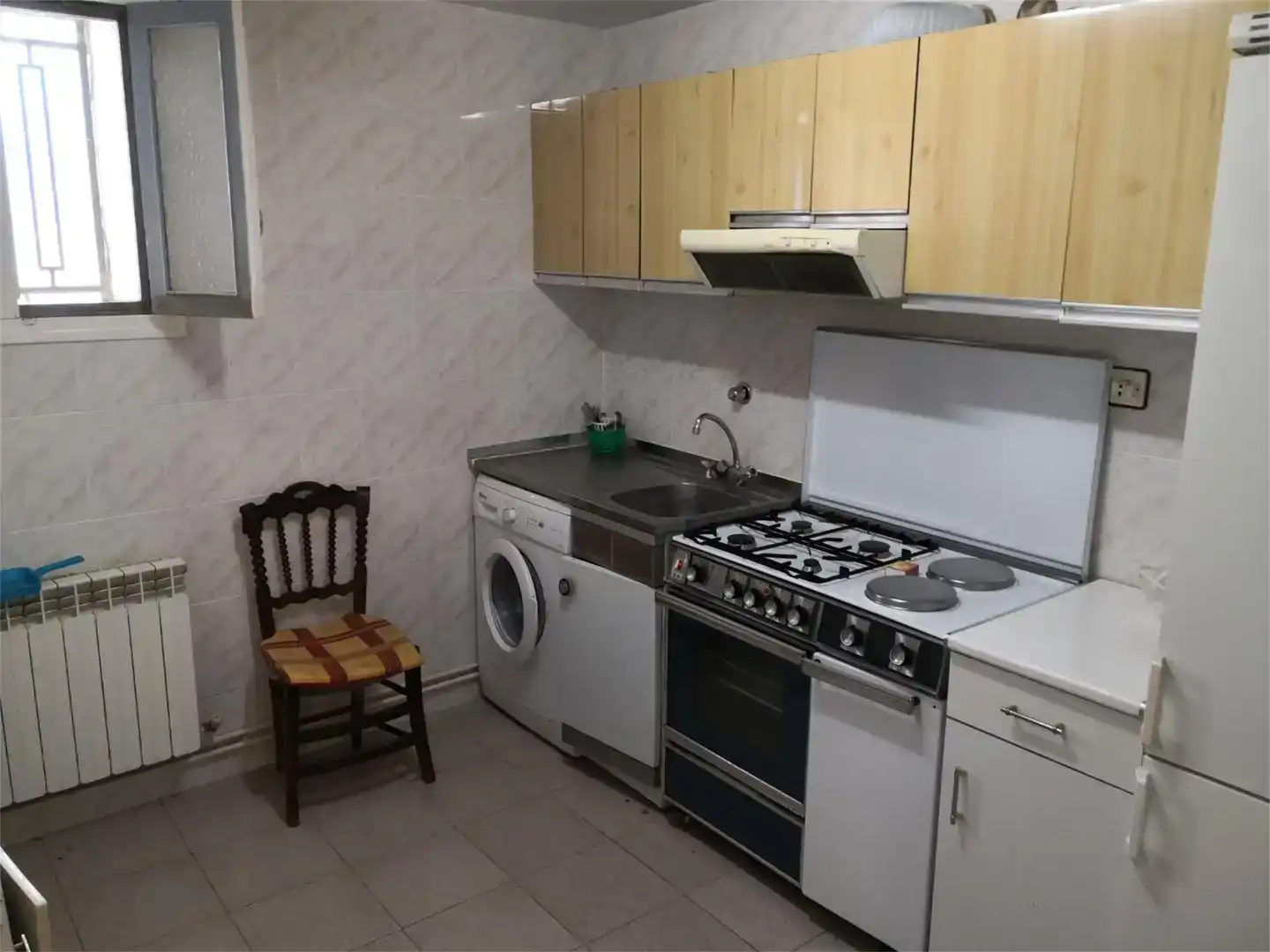 Cocina de Piso en venta en Torrehermosa con Trastero, Amueblado y Balcón