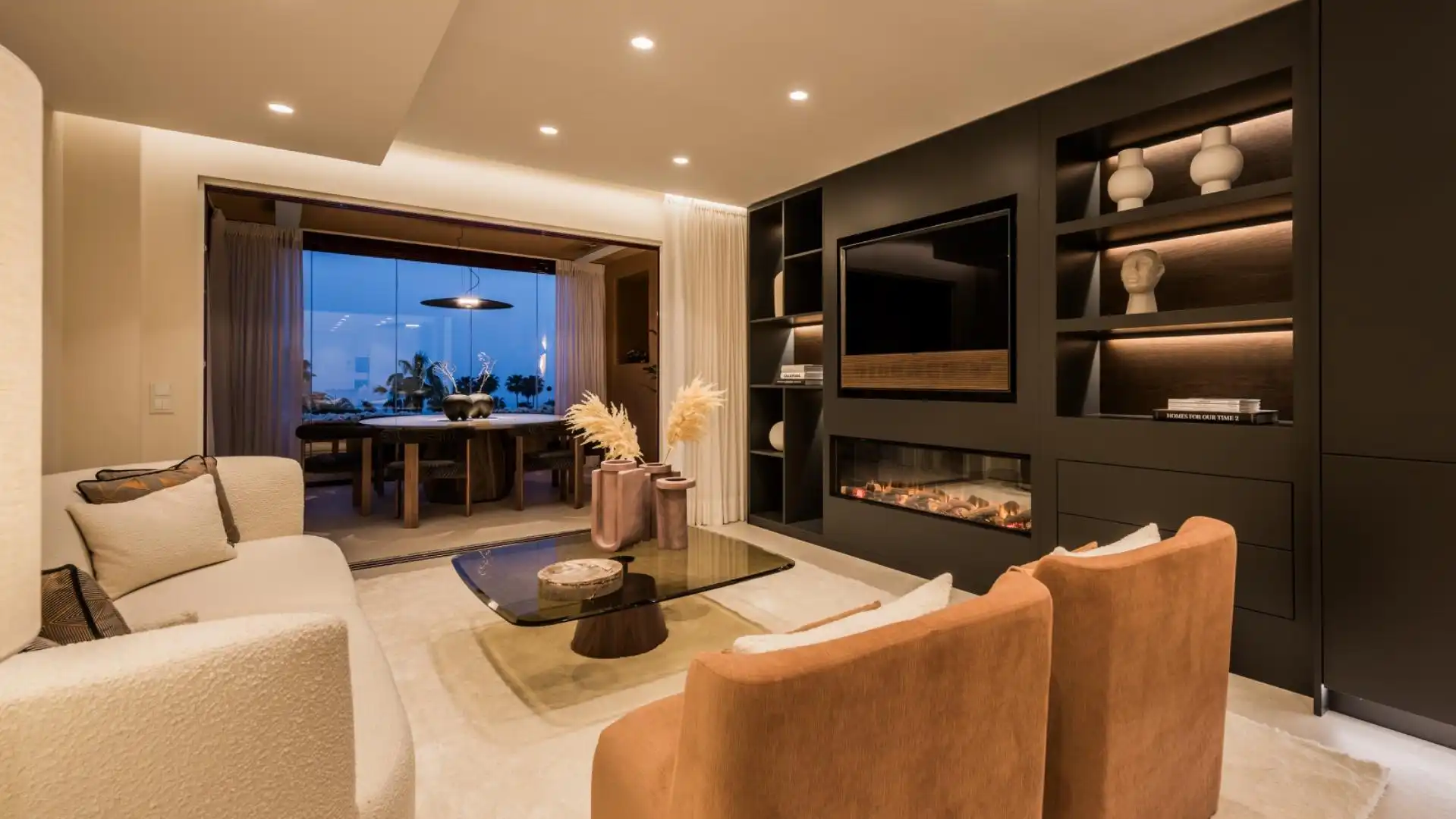 Wohnzimmer von Wohnungen zum Verkauf in Estepona mit Klimaanlage, Heizung und Privatgarten