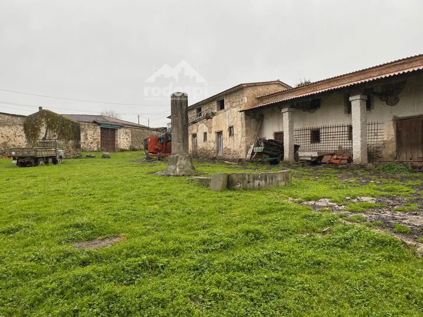 Exterior view of Buildings for sale in Pantón