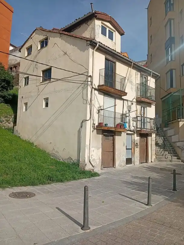 Vista exterior de Piso en venta en Santander