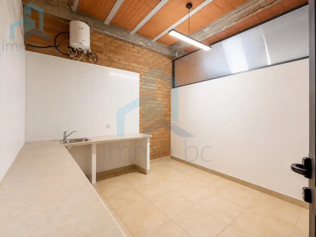Business premises for sale in Calle Vint-I-Tres Bx, imagen 14