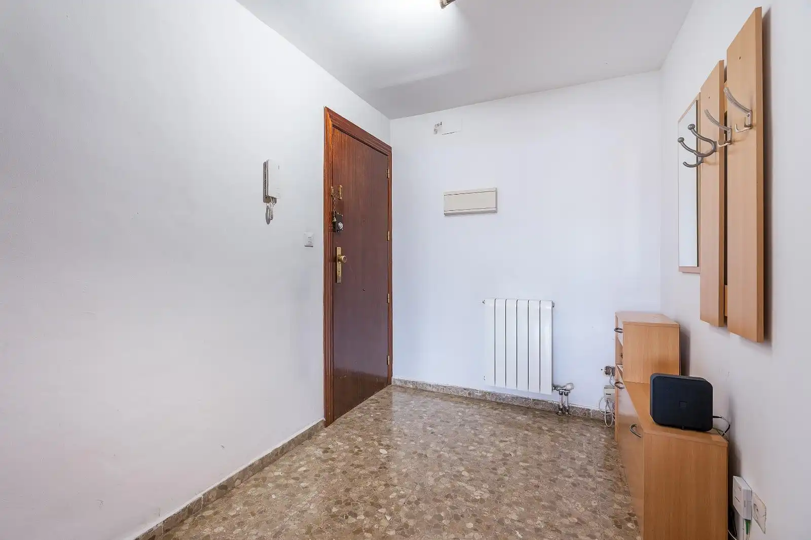Flat for sale in Granada  with Heating