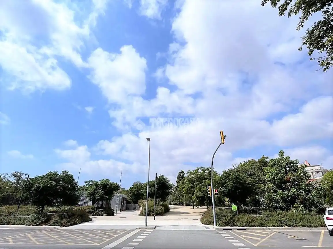 Exterior view of Flat for sale in Barcelona  with Air Conditioner and Heating