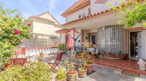 Chalet independiente de gran amplitud con buhardilla, jardín y garaje en Cabanillas del Campo, imatge 3