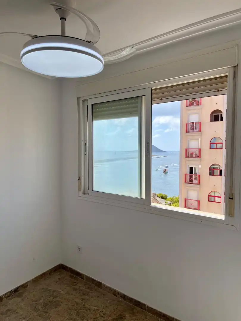 Habitación de Piso en venta en La Manga del Mar Menor con Terraza