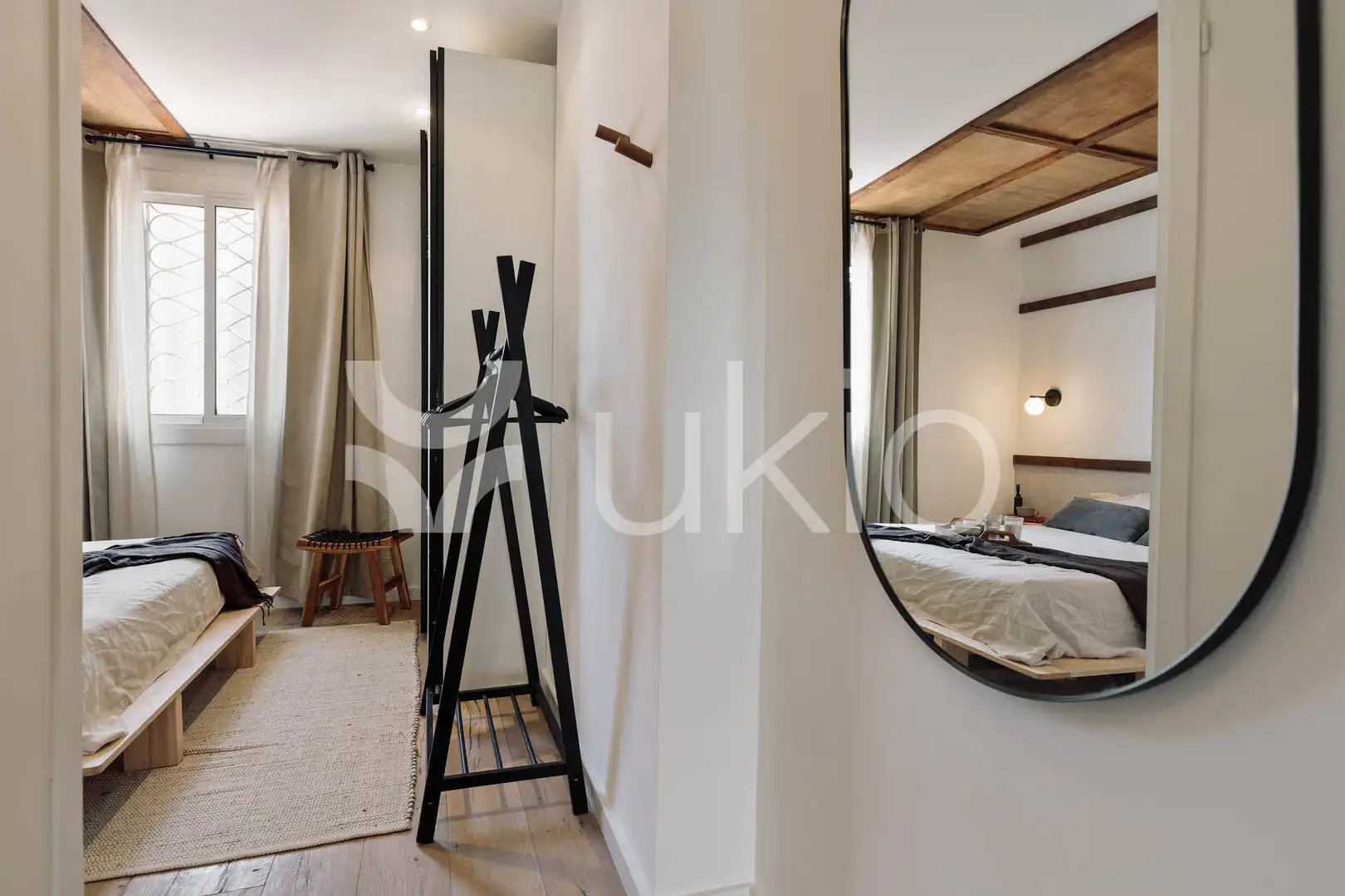 Bedroom of Attic for rent in Barcelona  with Air Conditioner, Heating and Parquet flooring