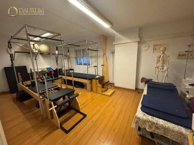 Local comercial en Venta en DE LA REINA VICTORIA en Ciudad Universitaria