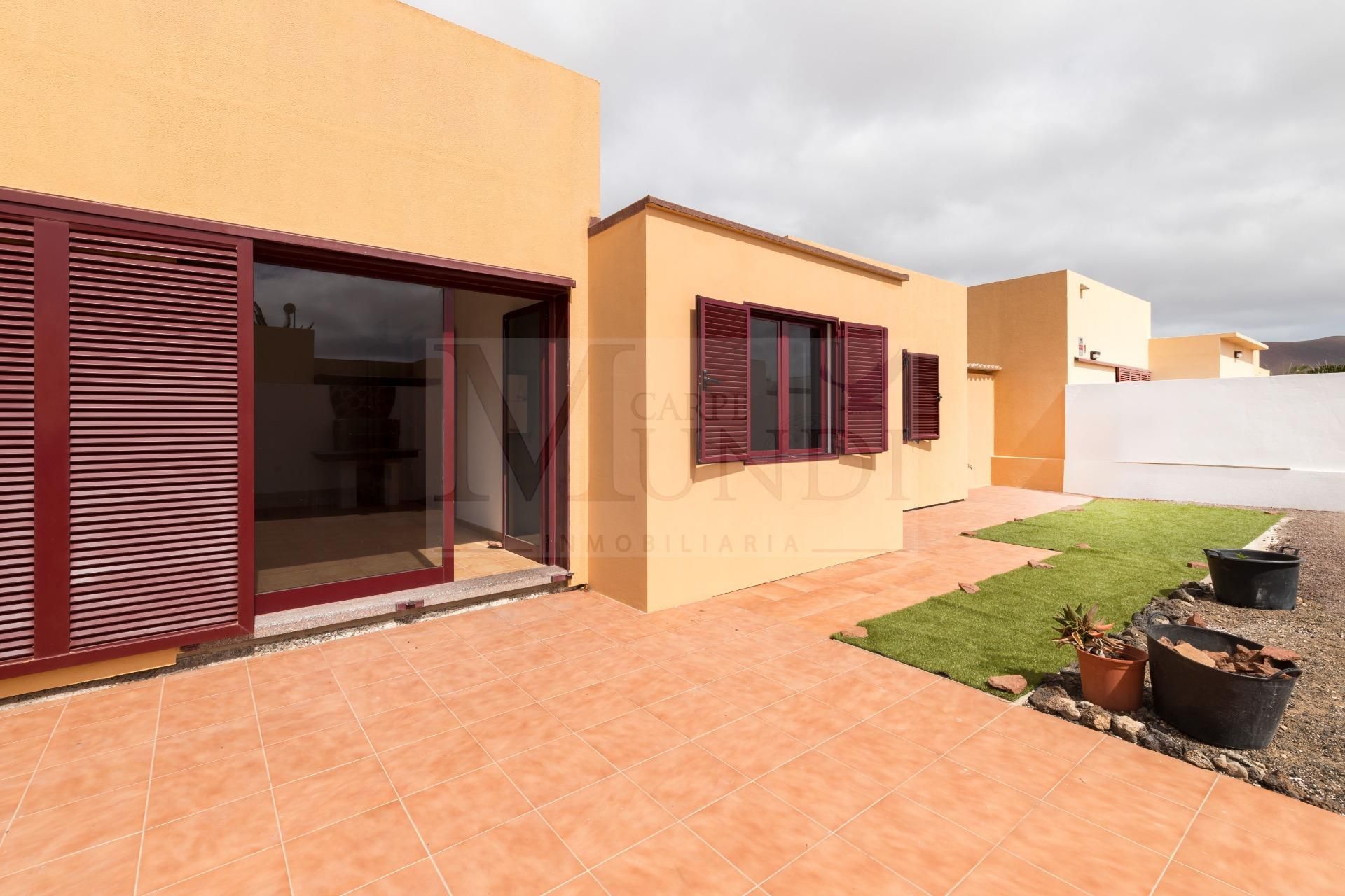 Haus oder Chalet zum verkauf in Calle TAJORA, 11, Corralejo, La Oliva