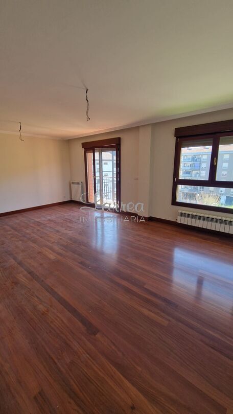 Wohnzimmer von Wohnung zum Verkauf in Igorre mit Heizung, Terrasse und Abstellraum