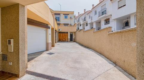 Foto 4 de Casa adosada en venda a Calle Calle de la Albahaca, Barrio de la Vega, Granada