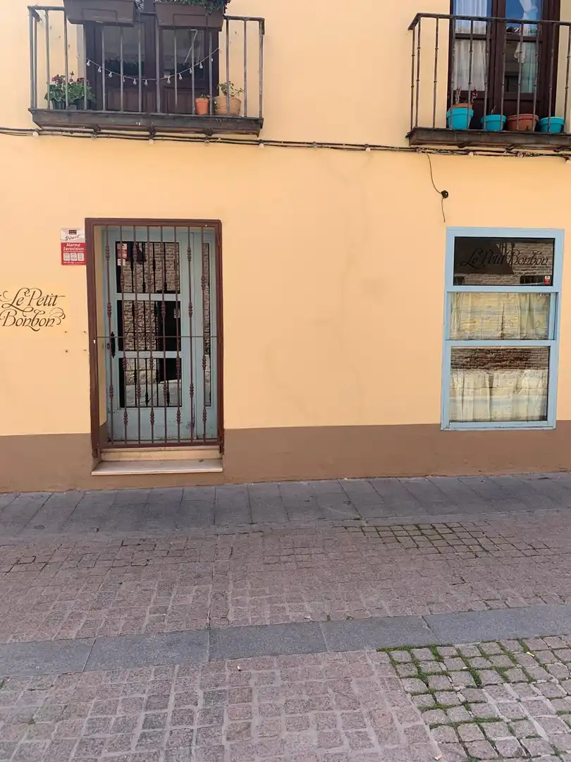 Vista exterior de Apartament en venda en Alcalá de Henares