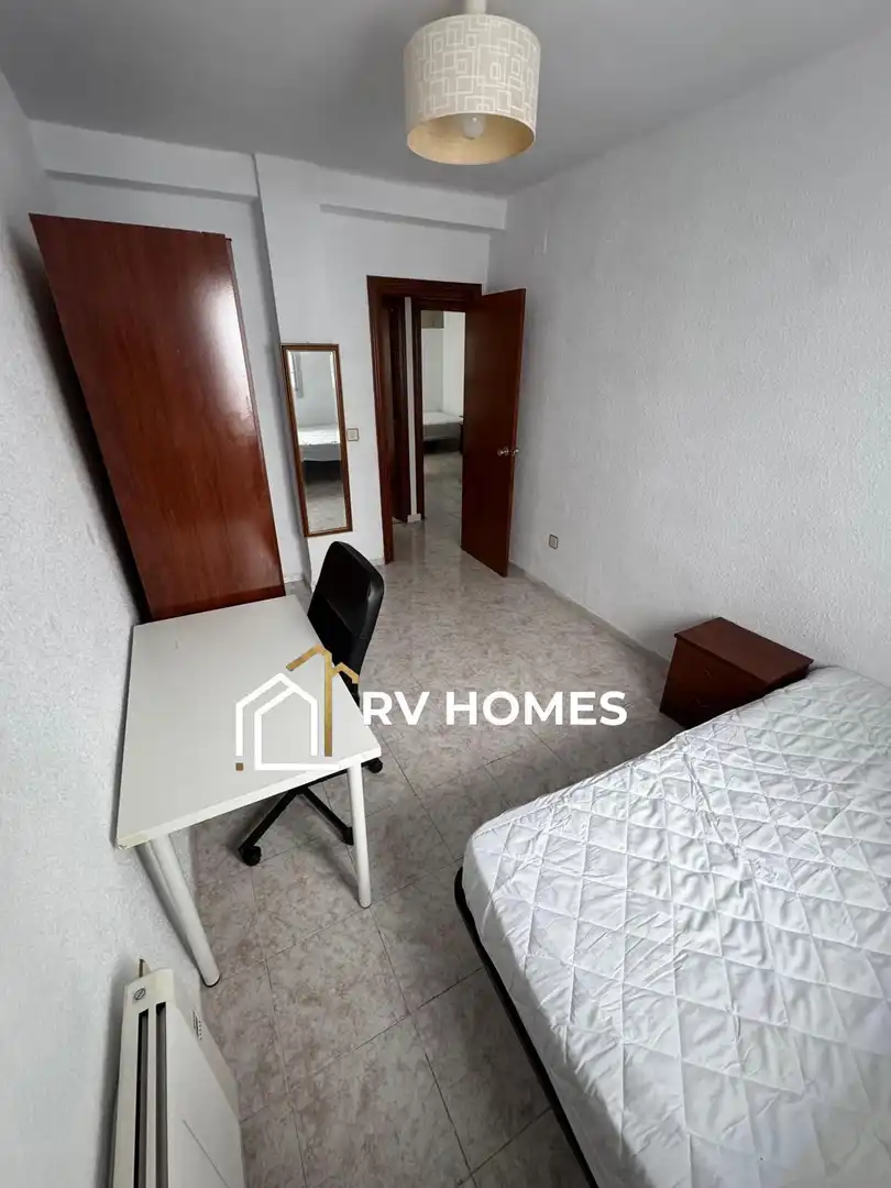 Bedroom of Flat for rent in Cáceres  with Air Conditioner, Heating and Terrace