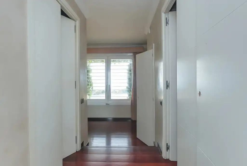 House with pool for sale in Avinguda Rocaferrera, imagen 9