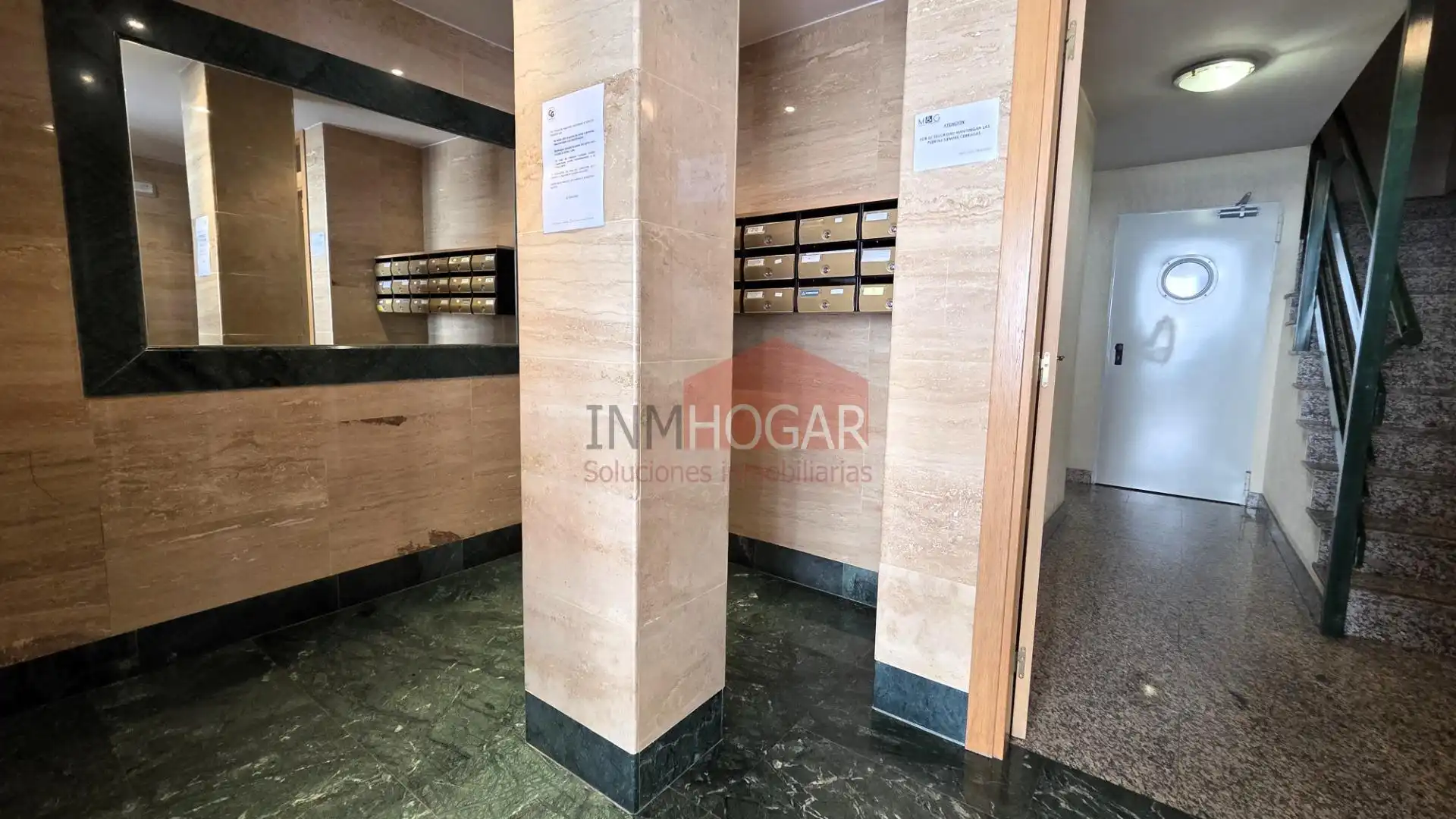 Piso en venta en Ávila con Calefacción, Terraza y Balcón