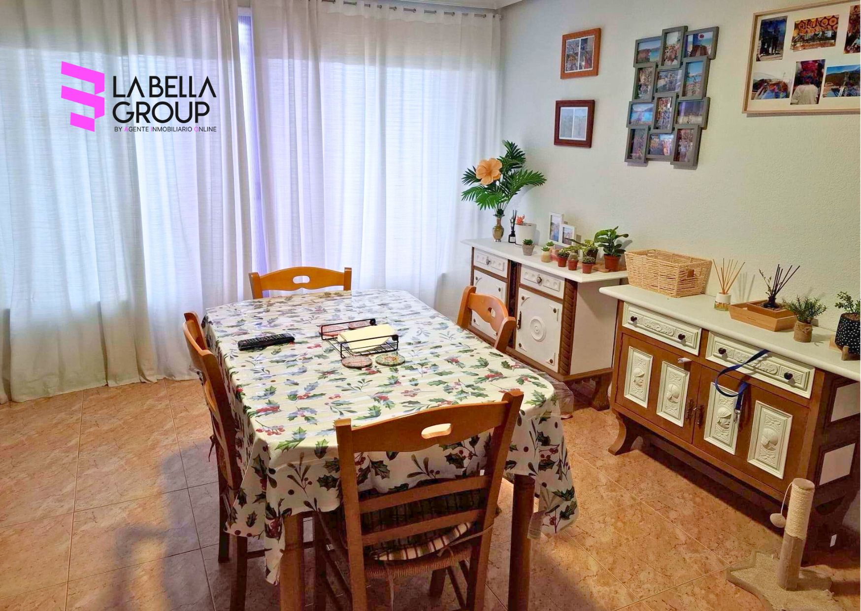 Menjador de Casa o xalet en venda en Socuéllamos amb Calefacció, Terrassa i Traster