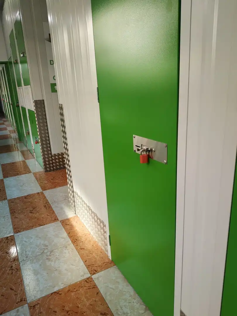 Storage room for rent in Calle Virgen de Fátima, 1, Centro