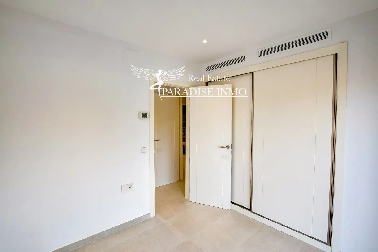 Habitación de Ático de alquiler en Santa Eulària des Riu con Aire acondicionado, Calefacción y Terraza