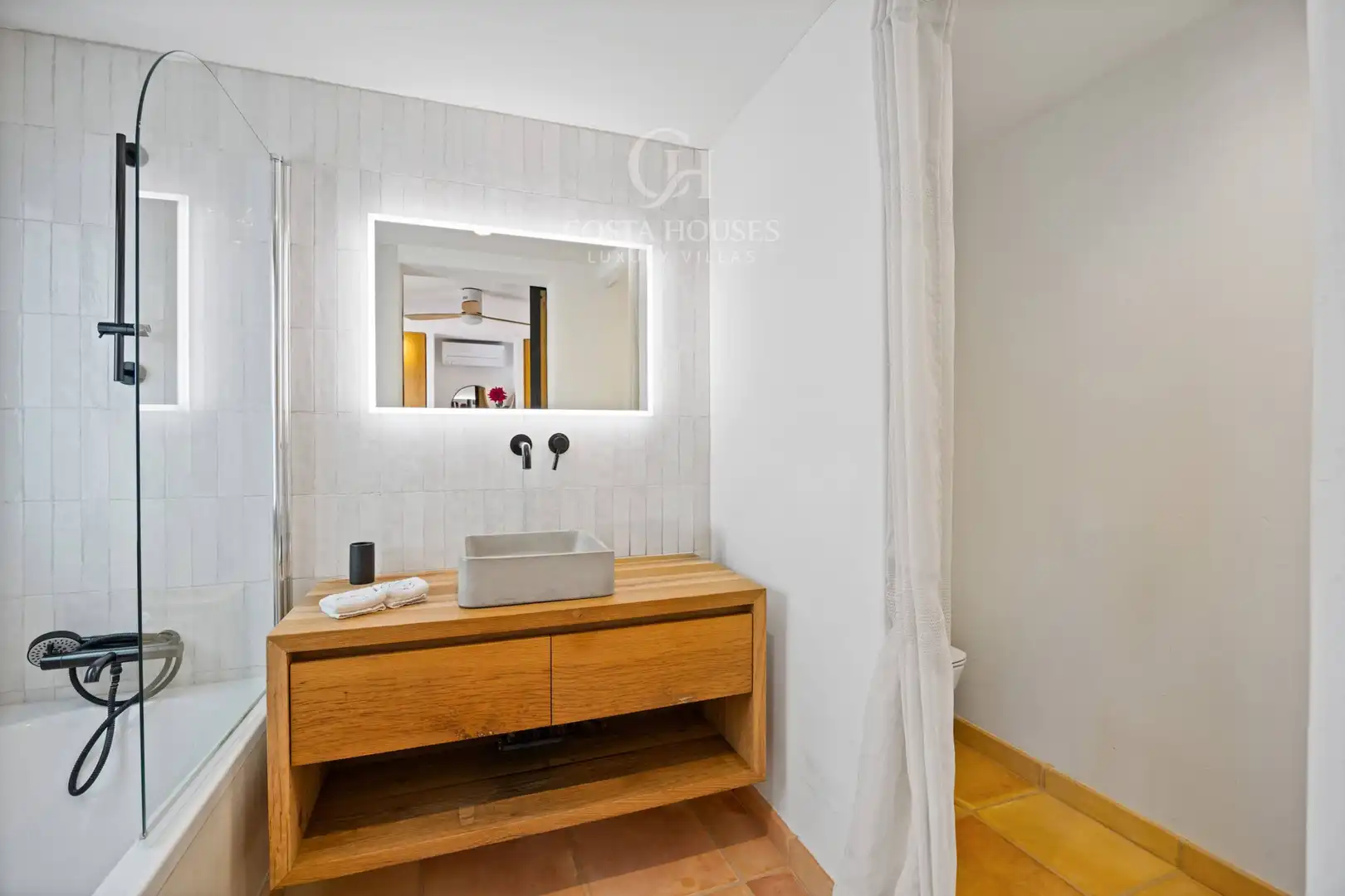 Bathroom of Houses for sale in Jávea / Xàbia  with Air Conditioner, Heating and Private garden
