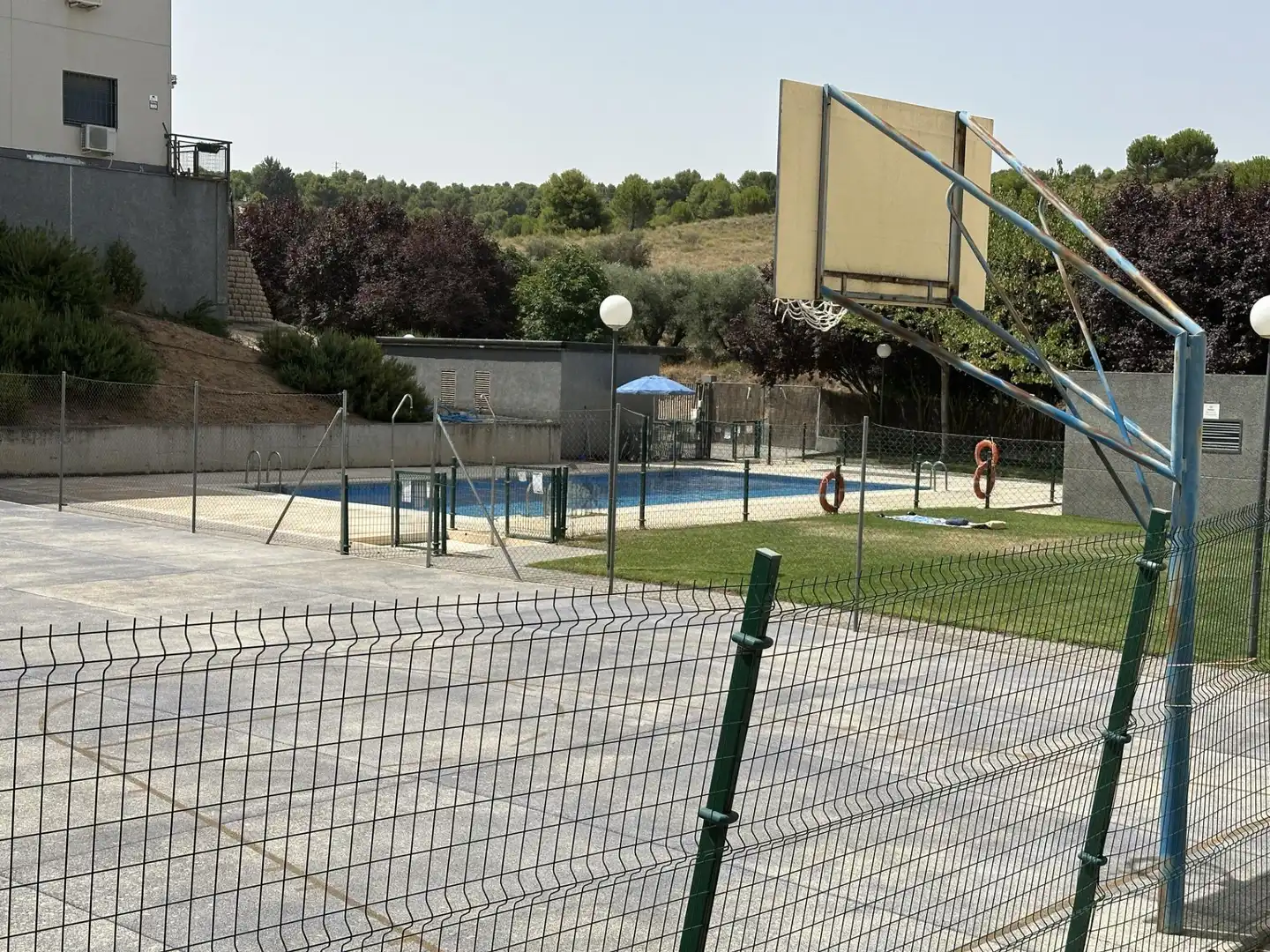 Schwimmbecken von Wohnung zum Verkauf in Arganda del Rey mit Klimaanlage, Heizung und Terrasse