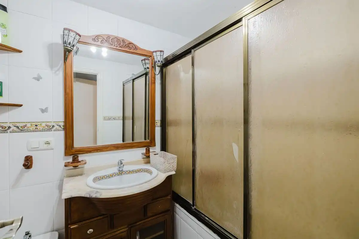 Baño de Piso en venta en Mijas con Aire acondicionado, Calefacción y Terraza