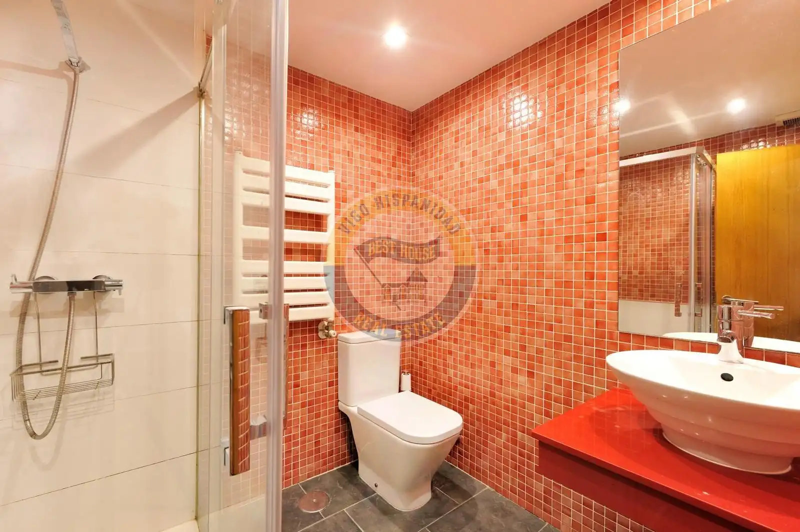 Baño de Piso en venta en Vigo  con Calefacción, Parquet y Terraza