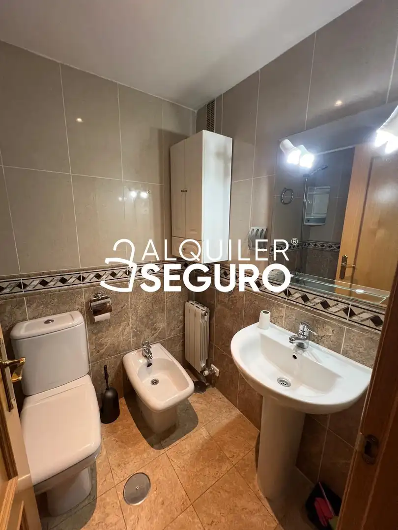 Wohnung zur Miete in San Cipriano, Valdebernardo - Valderribas