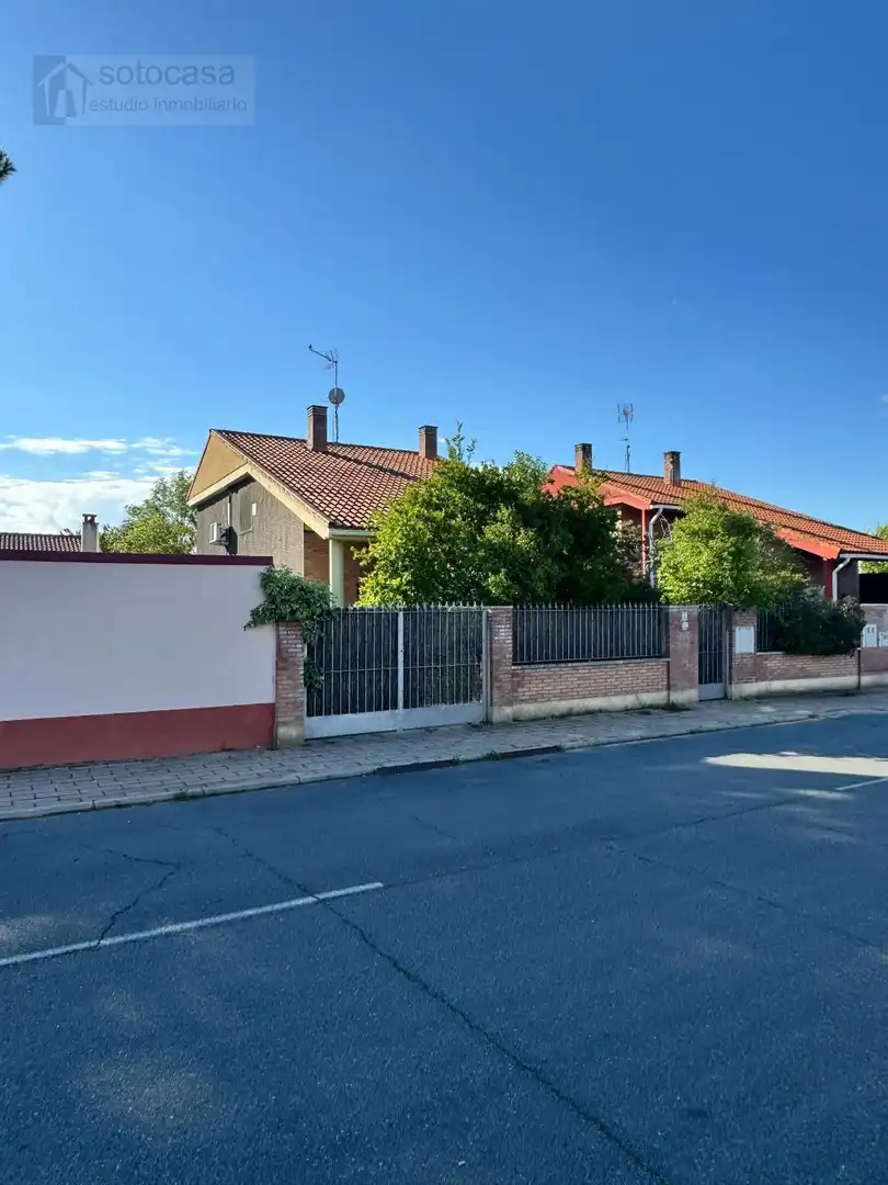 Chalet con jardín en venta en Parrillanos, imagen 27