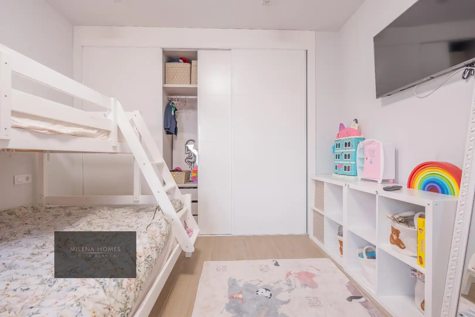 Habitación de Ático en venta en Orihuela con Aire acondicionado, Calefacción y Terraza