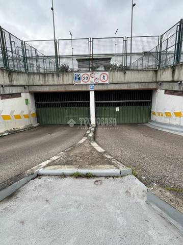 Garaje en Venta en Los Rosales