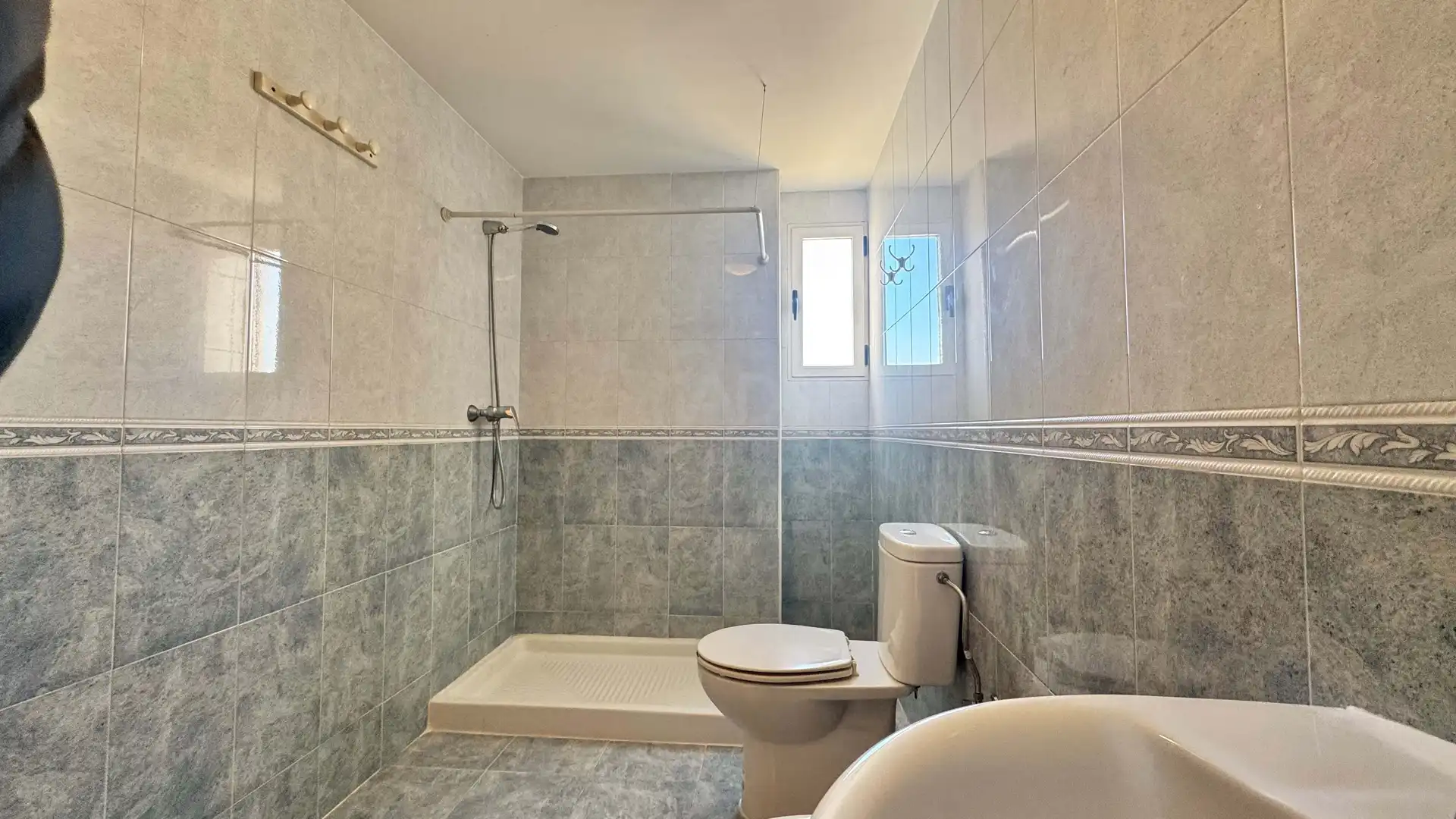 Baño de Piso en venta en Alicante / Alacant con Piscina