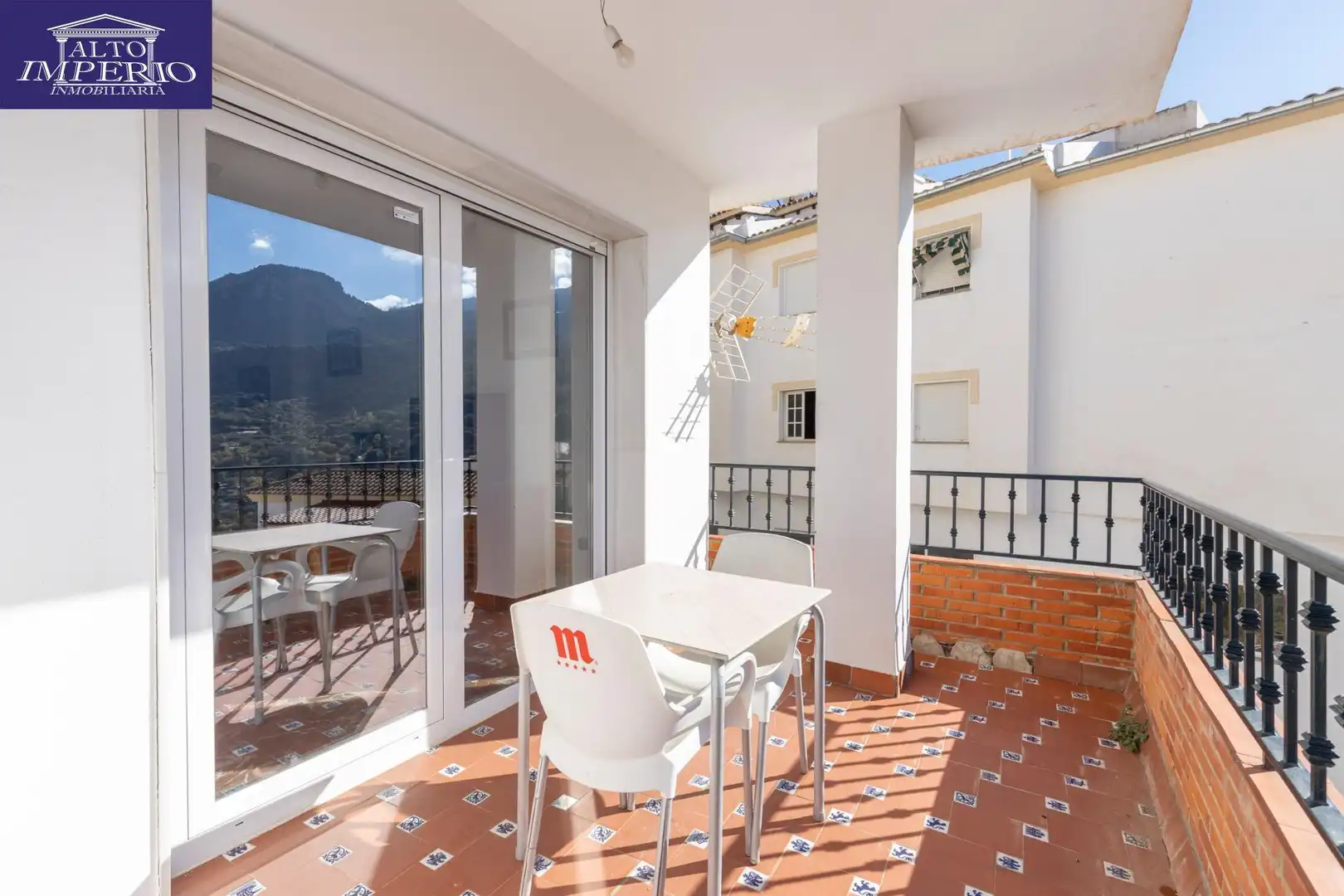 Terraza de Piso en venta en Güéjar Sierra con Terraza, Trastero y Balcón