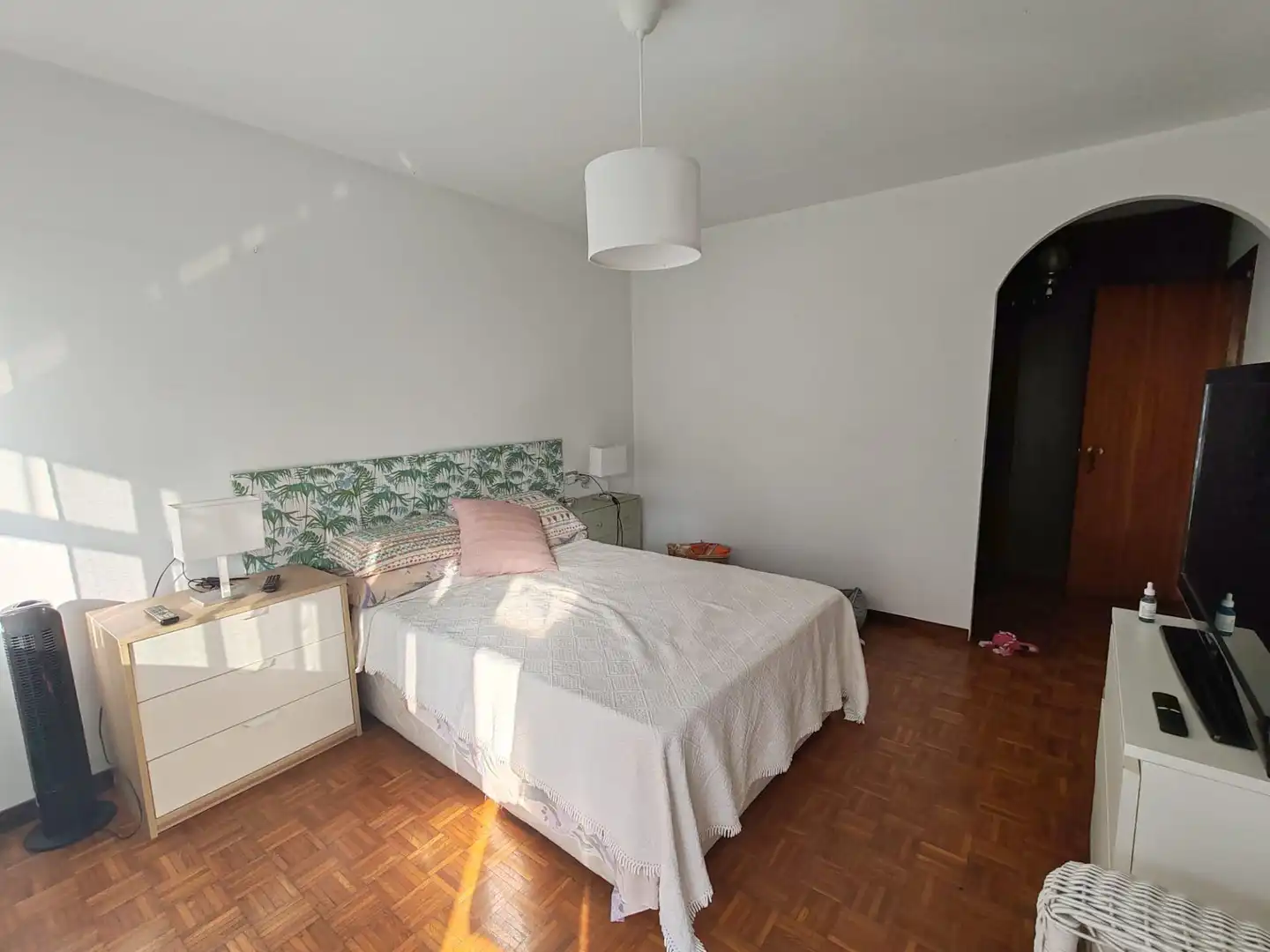 Habitación de Edificio en venta en Boiro
