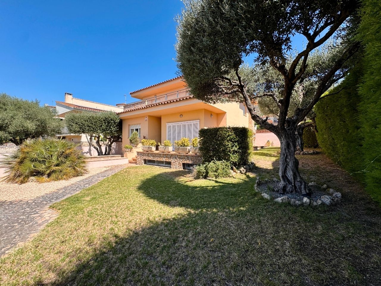 Jardí de Casa o xalet en venda en Torroella de Montgrí amb Aire condicionat, Calefacció i Jardí privat