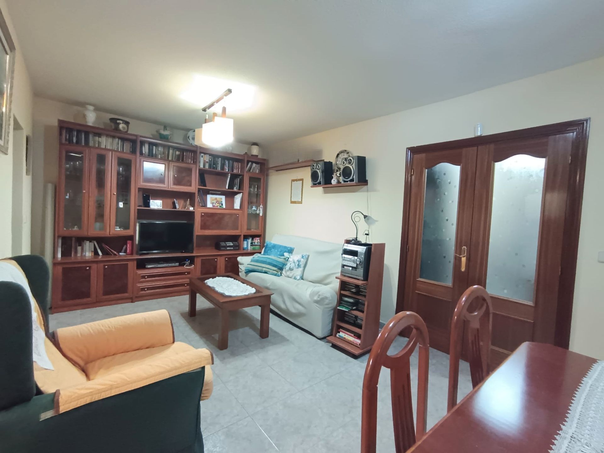 Sala de estar de Casa adosada en venta en Parla con Aire acondicionado, Calefacción y Terraza