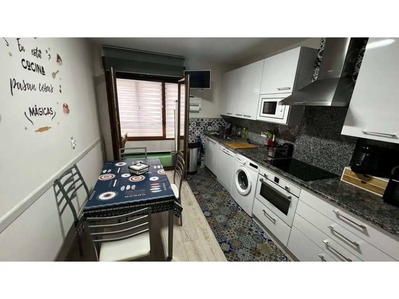 Cocina de Piso en venta en Espinosa de los Monteros con Calefacción, Terraza y Amueblado
