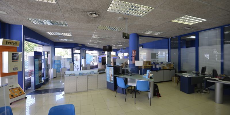 Local en venda en Mollet del Vallès amb Alarma