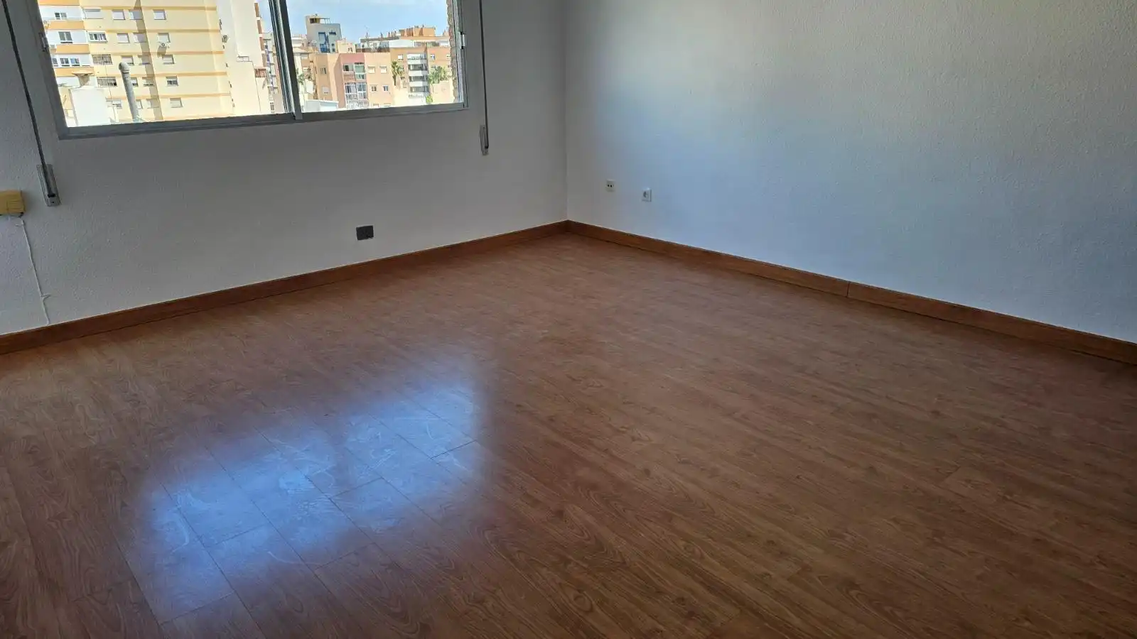 Dormitori de Pis en venda en Almería