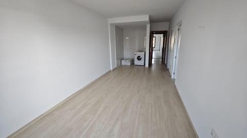 Foto 4 de Apartamento en venta en  Marítimo Rey de España, Las Gaviotas  - Carvajal, Fuengirola