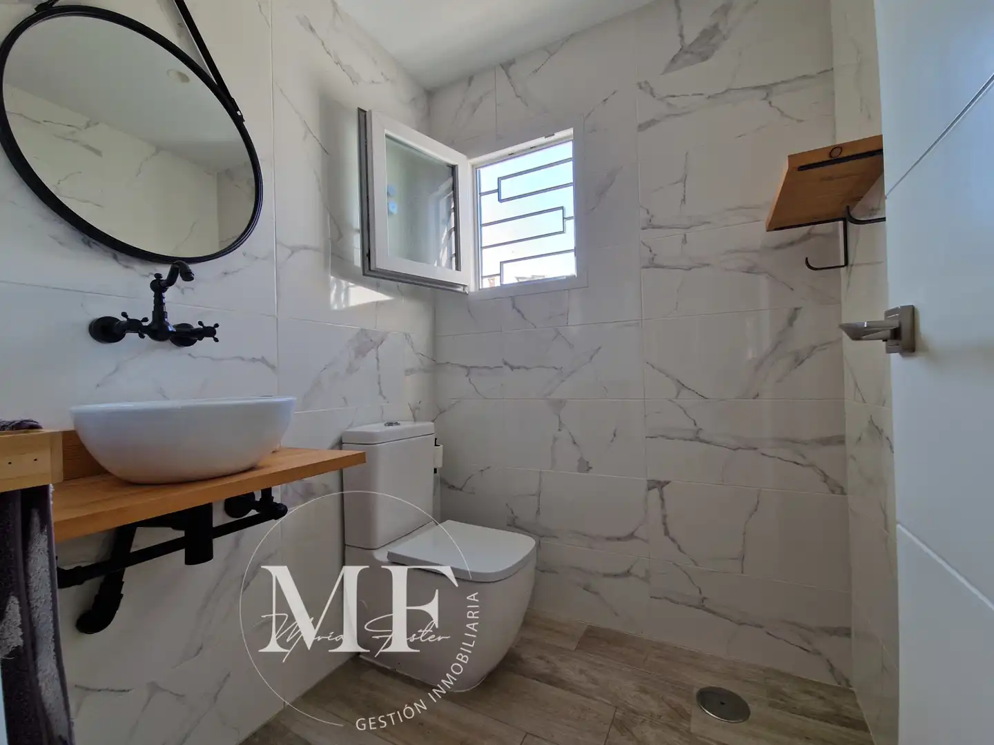 Bathroom of Houses for sale in Mutxamel  with Air Conditioner, Heating and Private garden