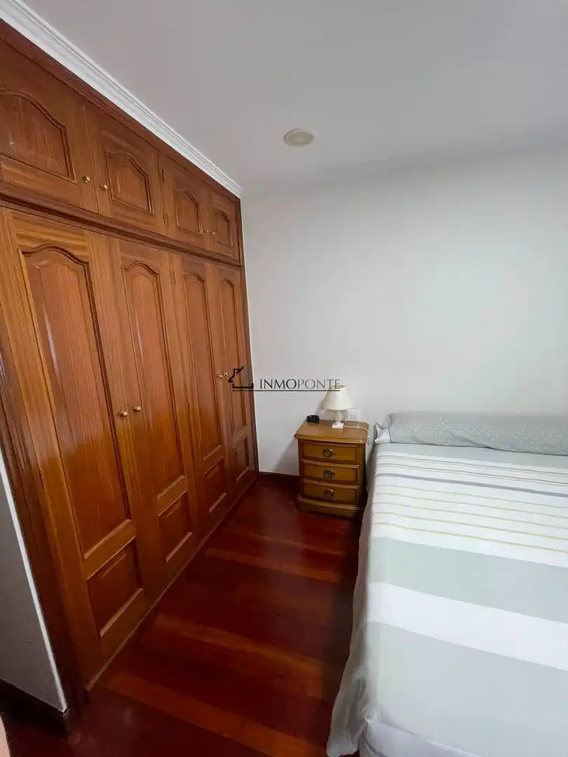 Habitación de Piso en venta en A Estrada  con Calefacción, Terraza y Trastero
