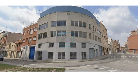 EDIFICIO INDUSTRIAL SINGULAR 917 m CON MONTACARGAS PARA COCHES