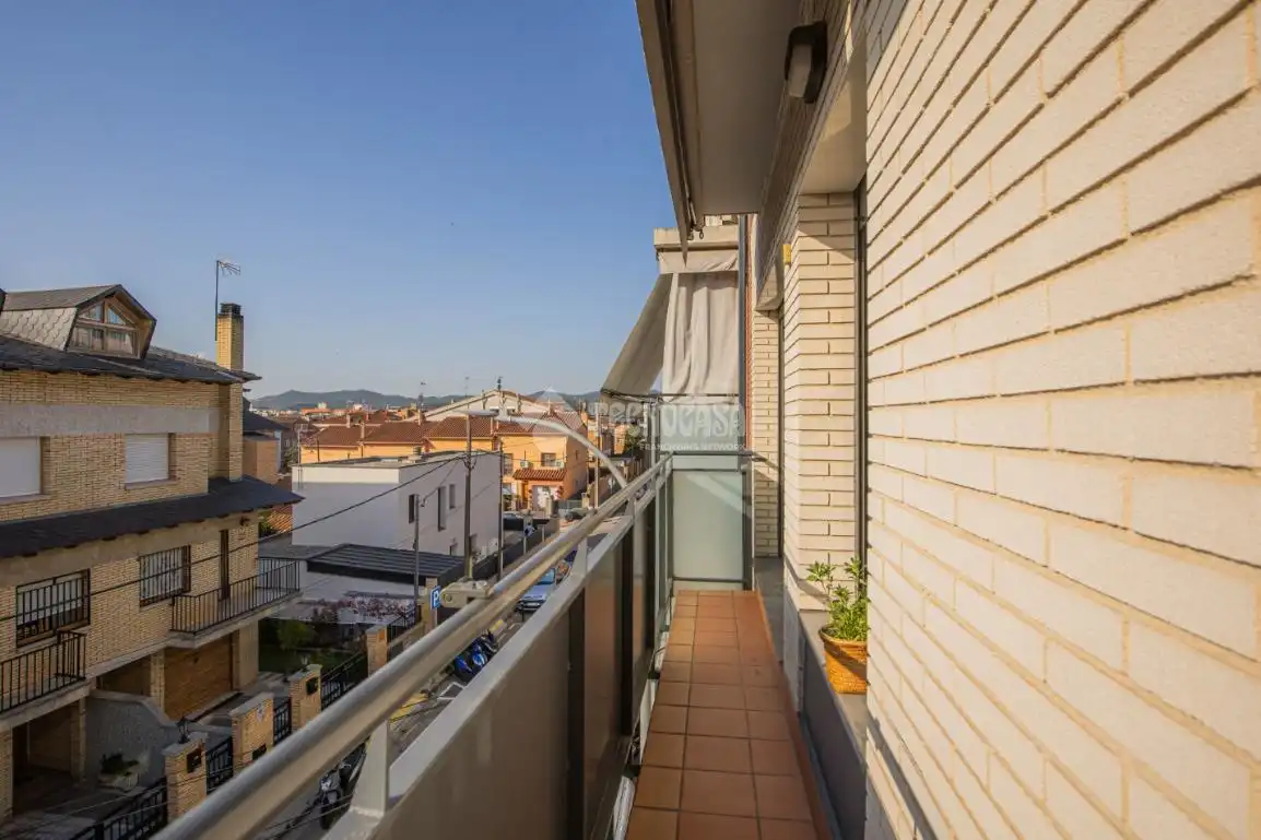 Balcony of Flat for sale in Ripollet  with Air Conditioner, Terrace and Balcony