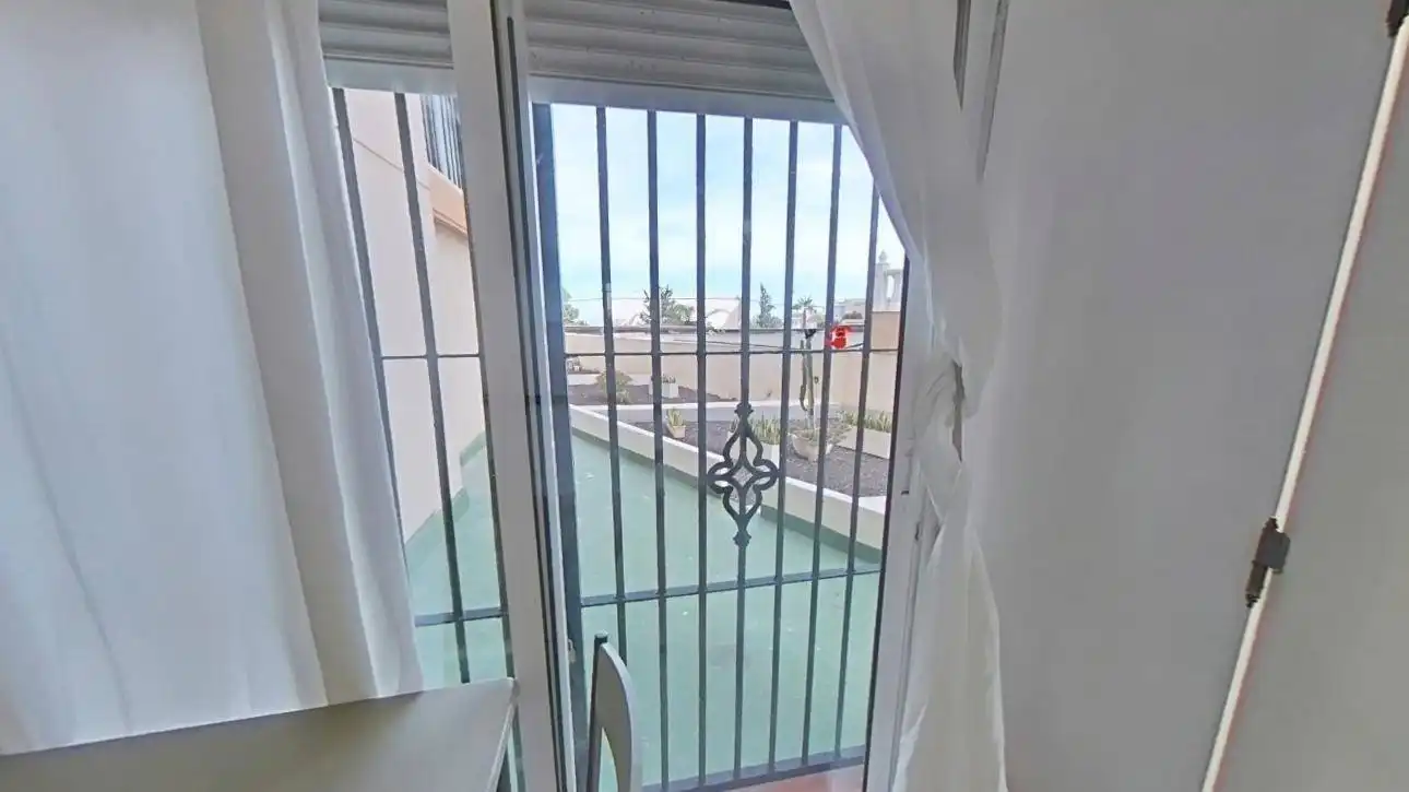 Dormitori de Planta baixa en venda en Torrevieja amb Aire condicionat, Calefacció i Jardí privat