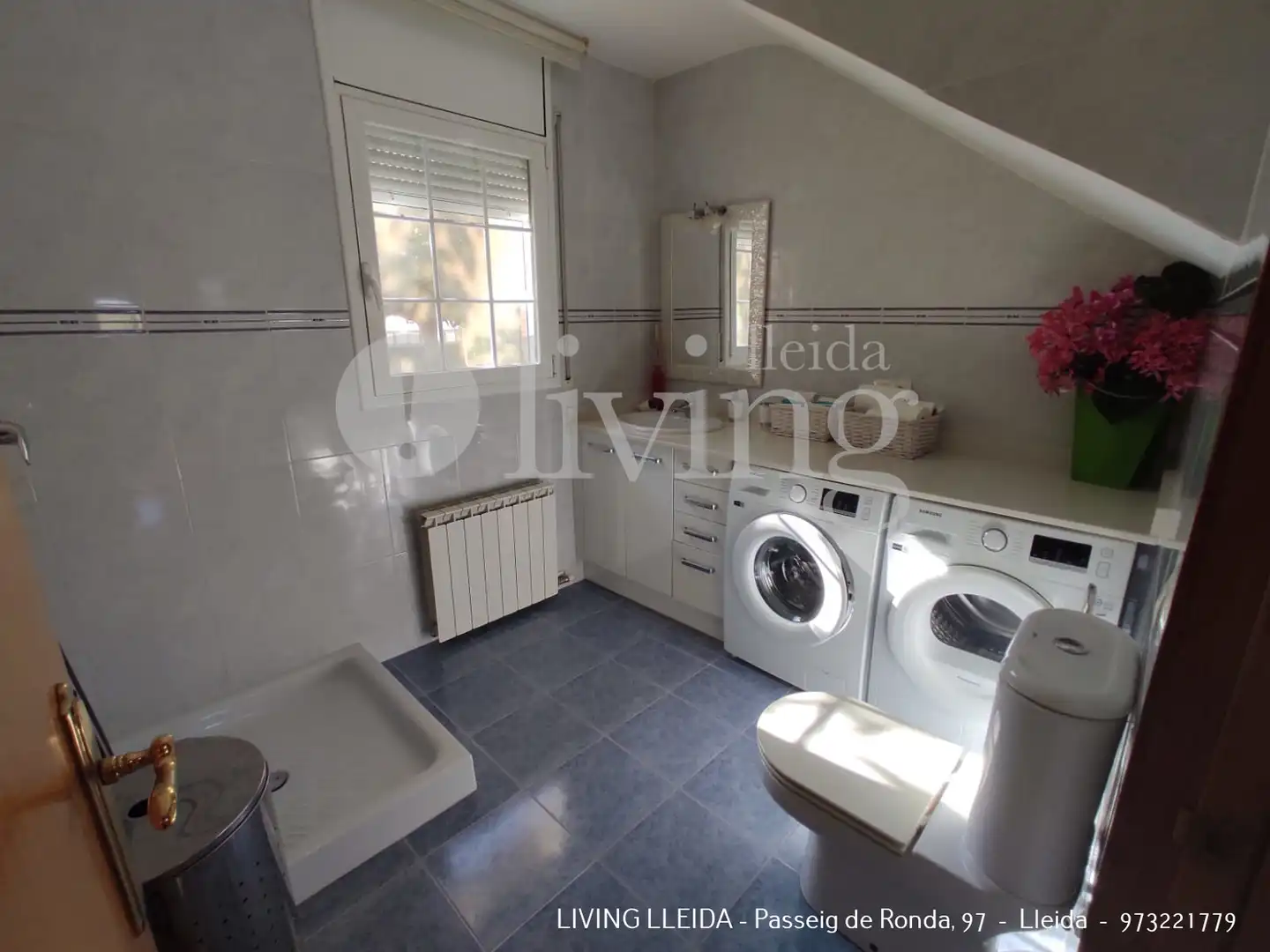 Bathroom of Houses for sale in Bell-lloc d'Urgell  with Heating, Private garden and Terrace