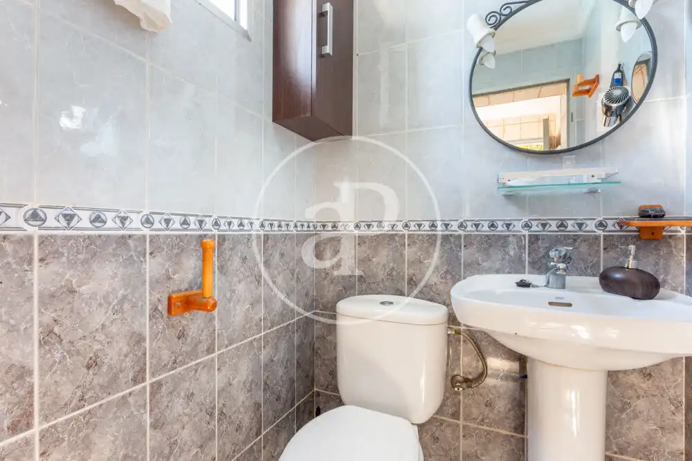Baño de Casa o chalet en venta en Montroi / Montroy con Aire acondicionado, Calefacción y Jardín privado