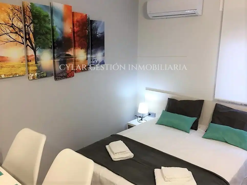 Flat with balcony to rent in Azafranal, imagen 7