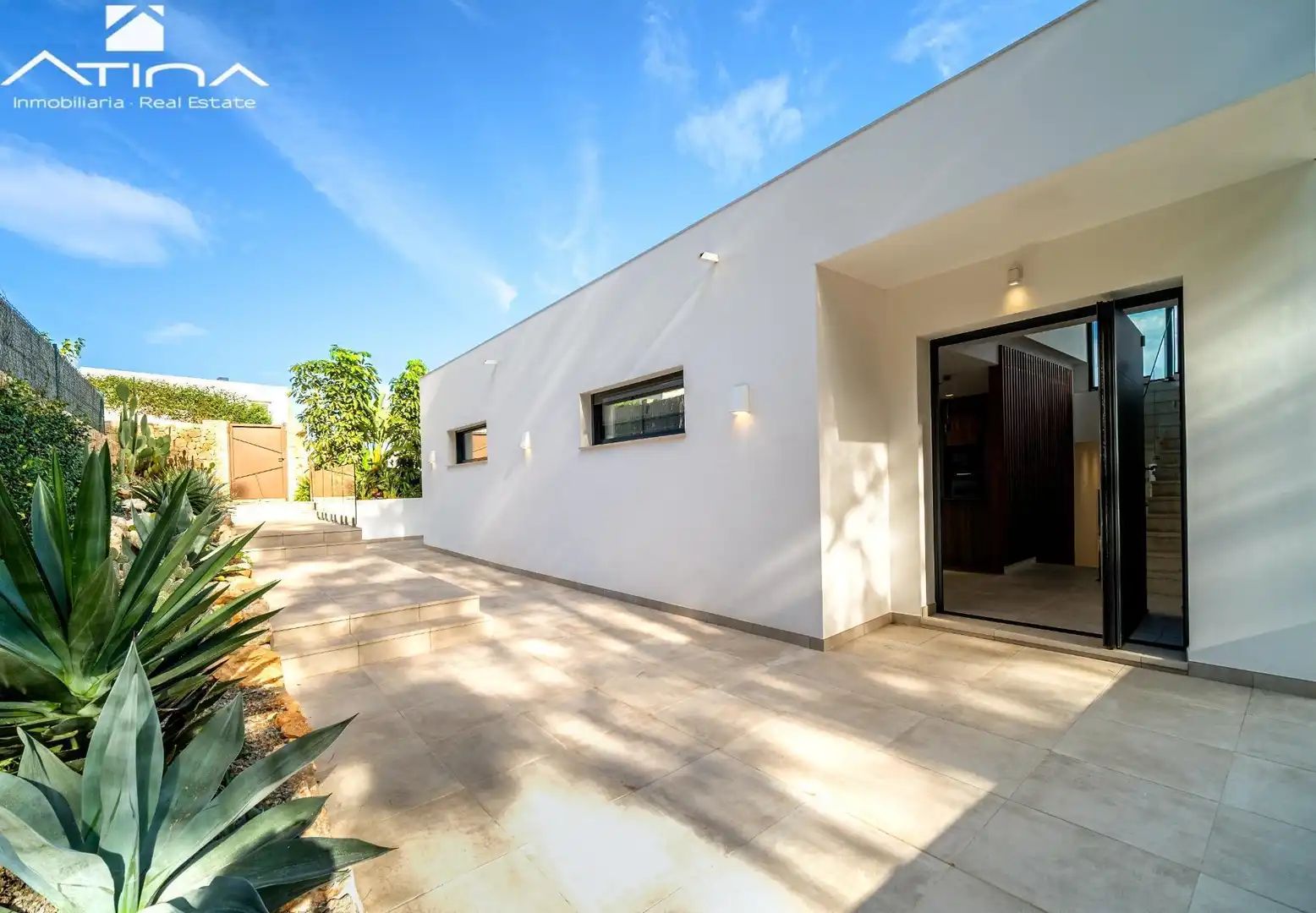 Exterior view of Houses for sale in Dénia  with Air Conditioner, Terrace and Storage room