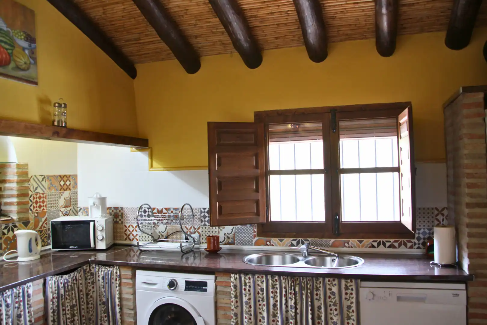Kitchen of Houses for sale in Guaro  with Air Conditioner, Heating and Private garden